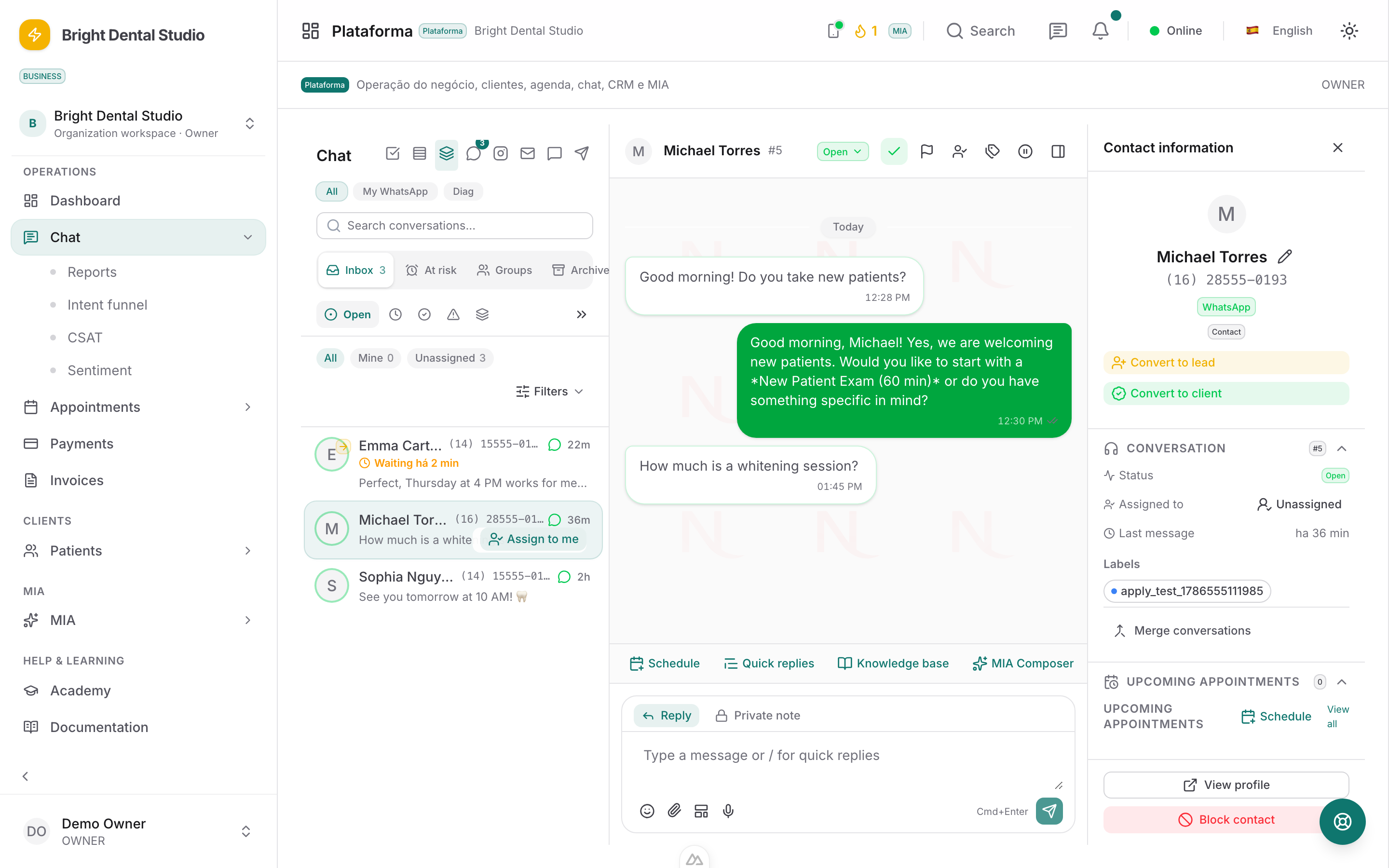 NeoAI shared inbox with a WhatsApp conversation and MIA's suggested reply